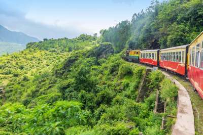 domestic tour package himachal